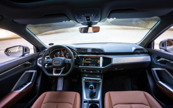  Grey Audi Q3 Sportback Photo 10