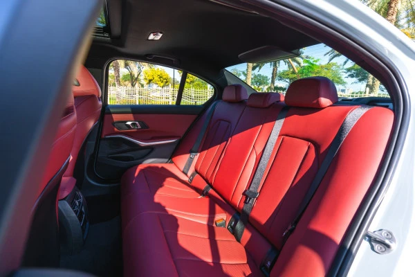  Grey BMW 320i Photo 8