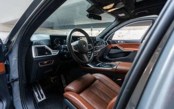  Grey BMW X7 40i Photo 7