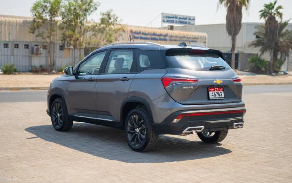  Grey Chevrolet Captiva Photo 4