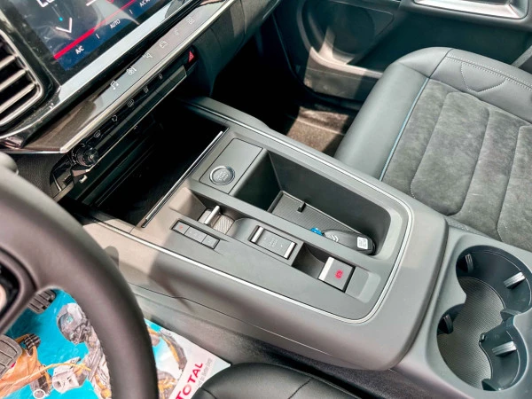  White Citroen C5 Aircross Photo 7