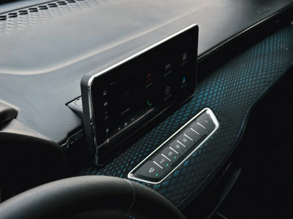  White Haval Jolion Photo 7