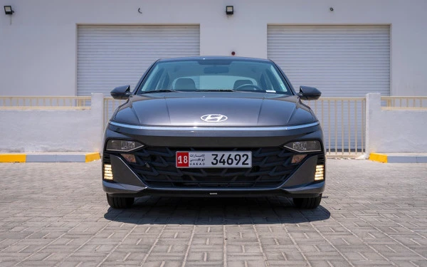  Grey Hyundai Accent Photo 2