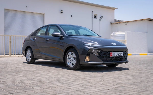  Grey Hyundai Accent Photo 3