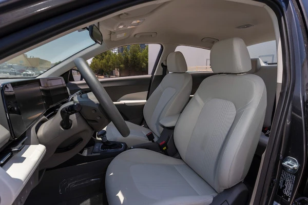  Grey Hyundai Accent Photo 8