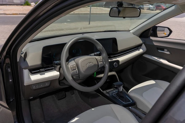  Grey Hyundai Accent Photo 9