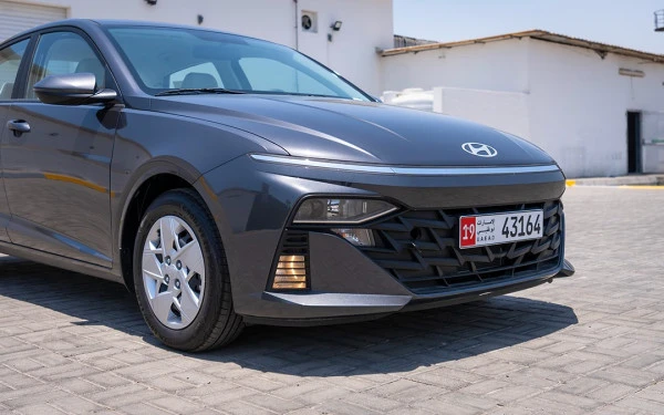  Grey Hyundai Accent Photo 11