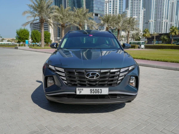  Grey Hyundai Tucson Photo 9