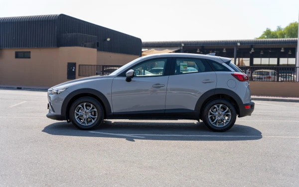  Grey Mazda CX3 Photo 2