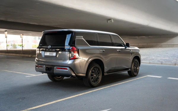  Grey Nissan Patrol Platinum V6 Photo 8