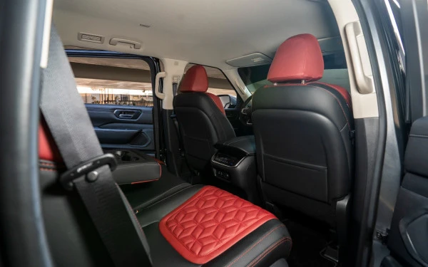  Grey Nissan Patrol Platinum V6 Photo 13