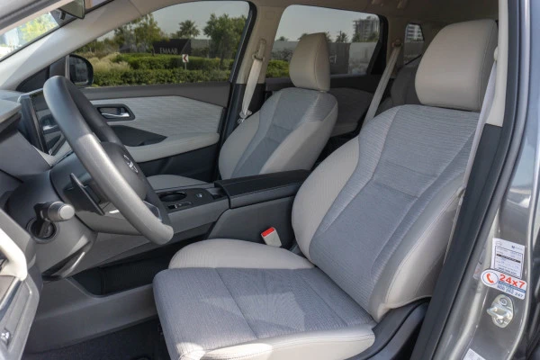  Grey Nissan Xtrail Photo 5