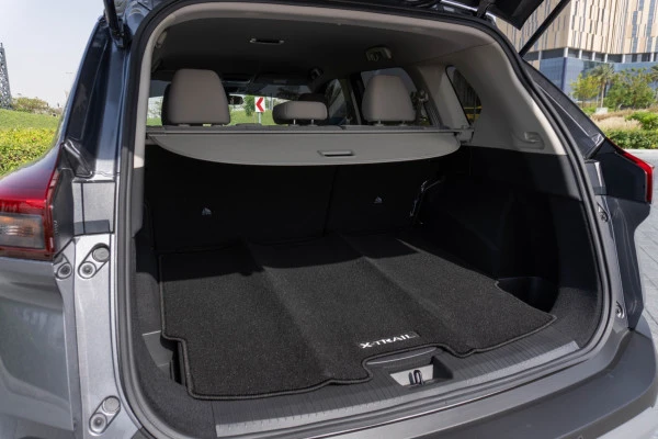  Grey Nissan Xtrail Photo 8