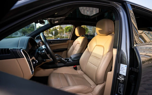  Grey Porsche Cayenne GTS Photo 6