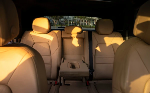  Grey Porsche Cayenne GTS Photo 9