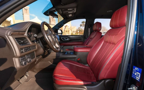  Purple Chevrolet Tahoe Photo 6