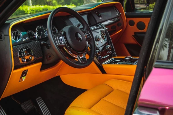  Black Rolls Royce Cullinan Black Badge Photo 4