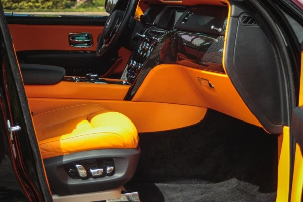  Black Rolls Royce Cullinan Black Badge Photo 6