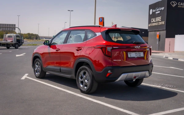  Red KIA Seltos Photo 4