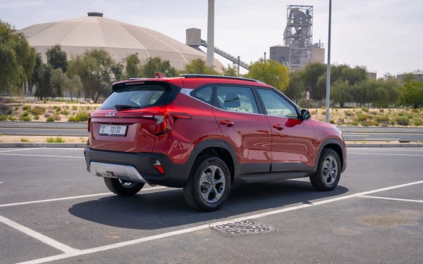  Red KIA Seltos Photo 6