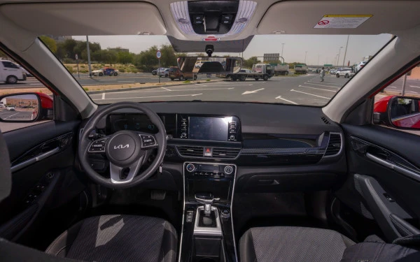  Red KIA Seltos Photo 15