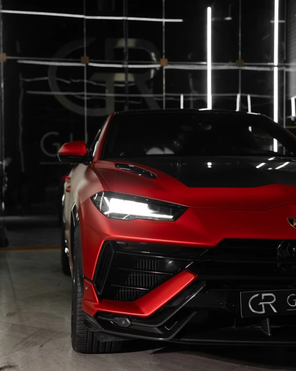  Red Lamborghini Urus PERFORMANTE Photo 10