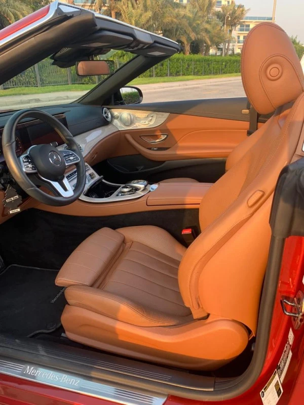  Red Mercedes E450 cabrio Photo 3
