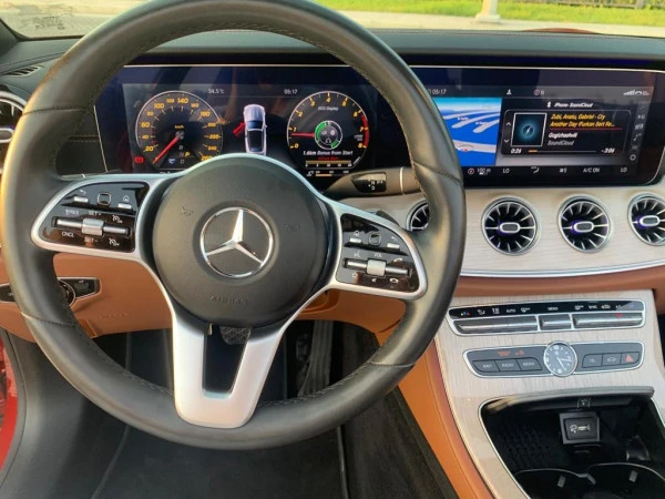  Red Mercedes E450 cabrio Photo 6