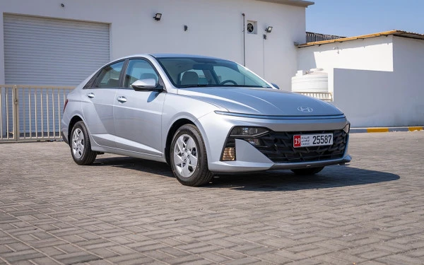  Silver Hyundai Accent Photo 4