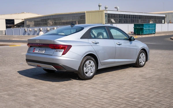  Silver Hyundai Accent Photo 5