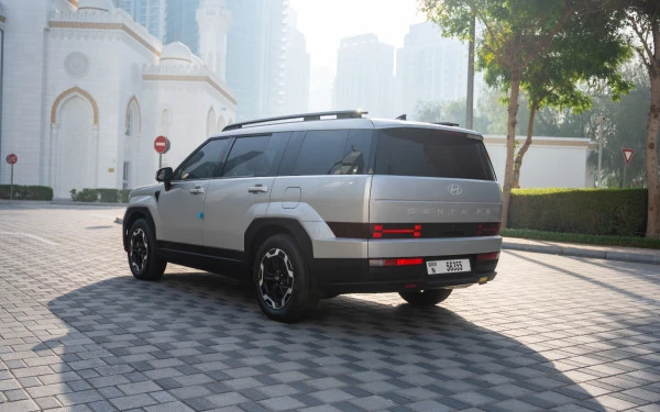  Silver Hyundai Santa Fe Photo 3