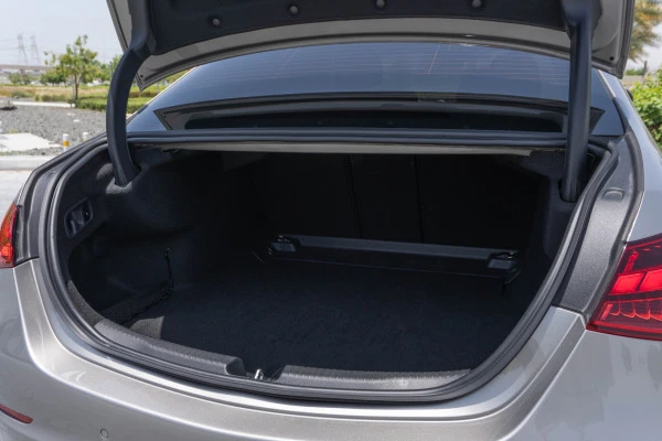  Silver Mercedes C200 Photo 10