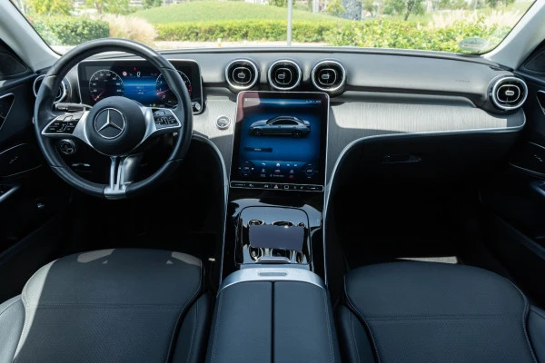  Silver Mercedes C200 Photo 10