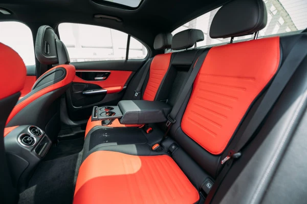  Silver Mercedes C200 Photo 6