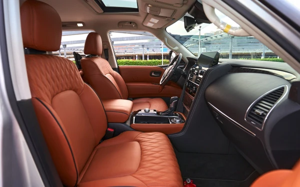  Silver Nissan Patrol V6 Photo 6