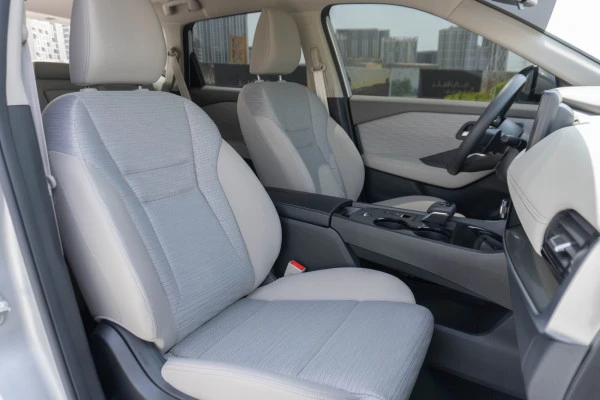  Silver Nissan Xtrail Photo 6