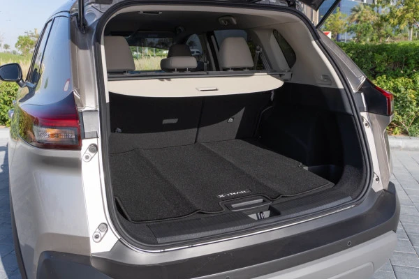  Silver Nissan Xtrail Photo 10