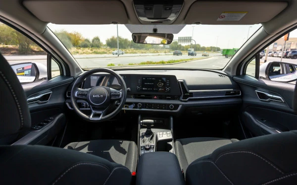  White KIA Sportage Photo 9