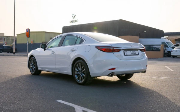  White Mazda 6 Photo 4