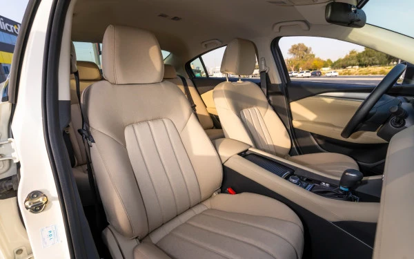  White Mazda 6 Photo 8