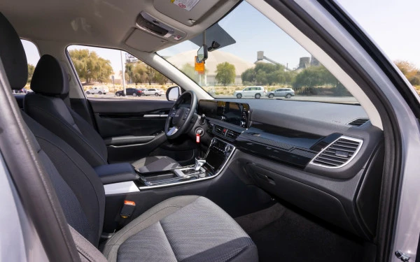  Urban Gray Pearl KIA Seltos Photo 9