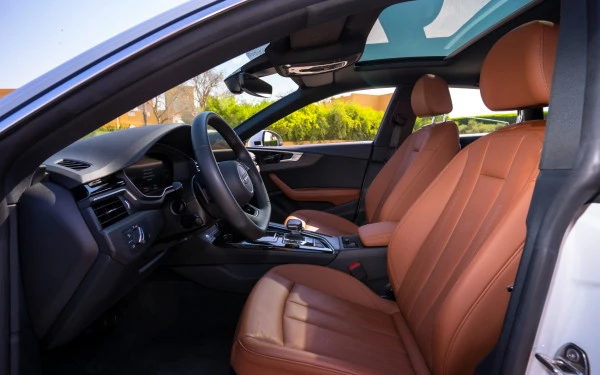  White Audi A5 Photo 9