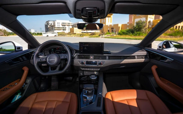  White Audi A5 Photo 10