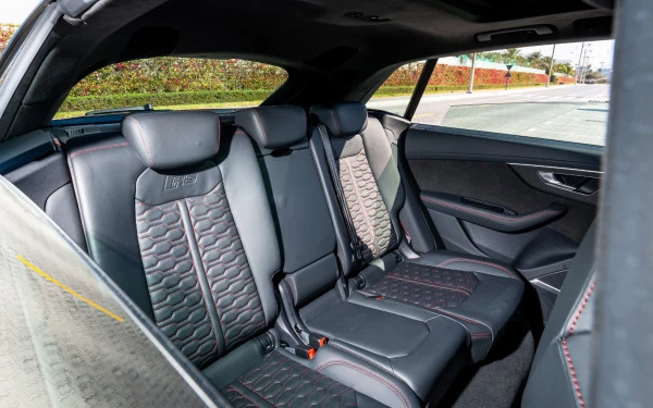  White Audi RSQ8 Photo 6