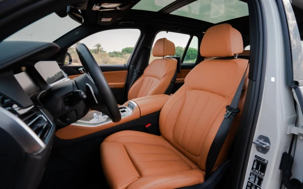  White BMW X5 Photo 5