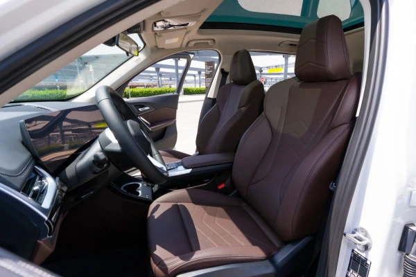  White BMW X1 Photo 9