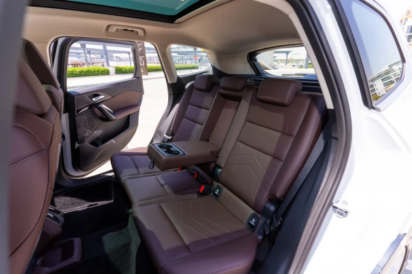  White BMW X1 Photo 16