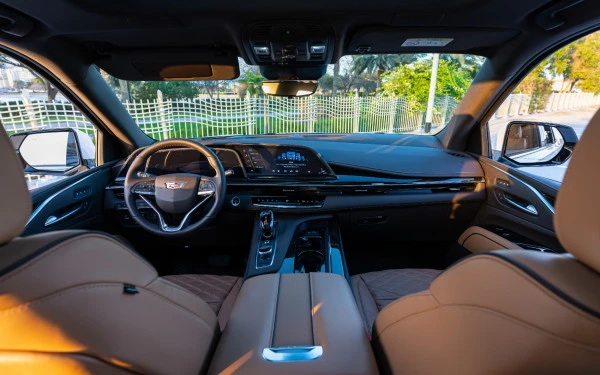  White Cadillac Escalade Photo 5