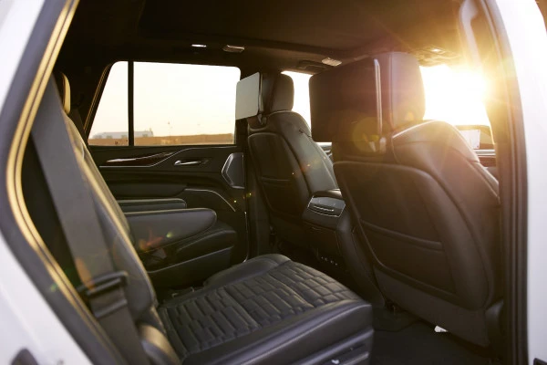  White Cadillac Escalade Photo 7