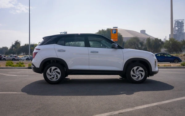  White Hyundai Creta Photo 3